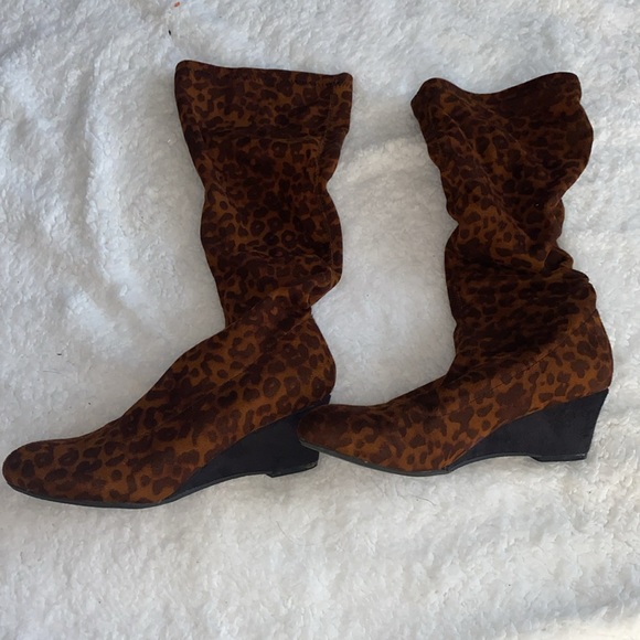 NINE WEST WOMENS SZ 6.5 wedge sueded leopard print tall boots excellent shape - Picture 7 of 7